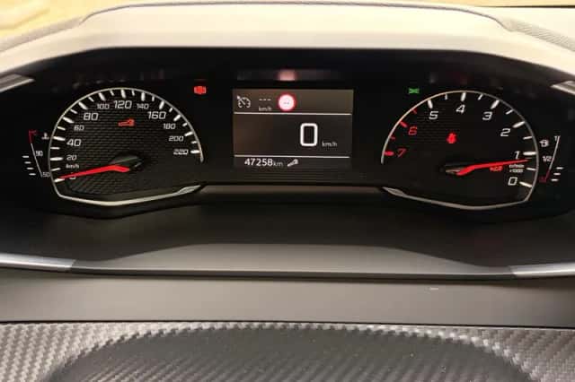 Peugeot 208 (2021) thumbnail 14