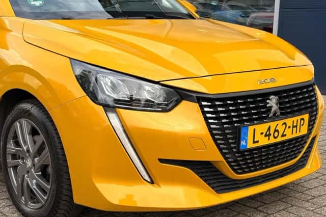 Peugeot 208 (2021) thumbnail 15