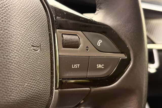 Peugeot 208 (2021) thumbnail 18