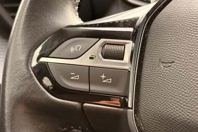 Peugeot 208 (2021) thumbnail 19
