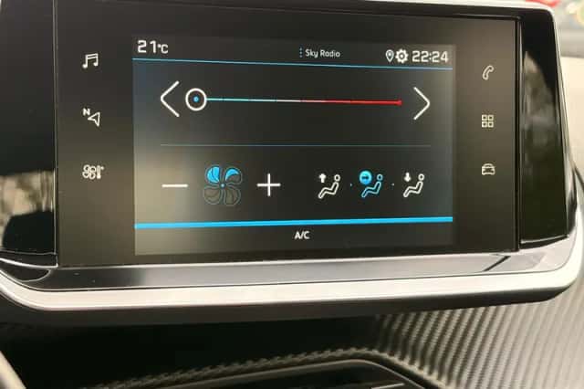 Peugeot 208 (2021) thumbnail 27