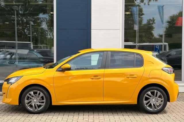 Peugeot 208 (2021) thumbnail 4