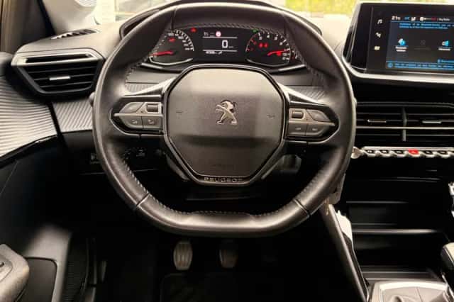 Peugeot 208 (2021) thumbnail 36