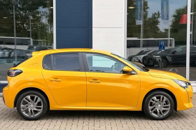 Peugeot 208 (2021) thumbnail 6