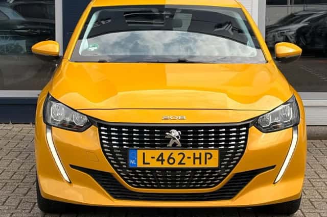 Peugeot 208 (2021) thumbnail 8