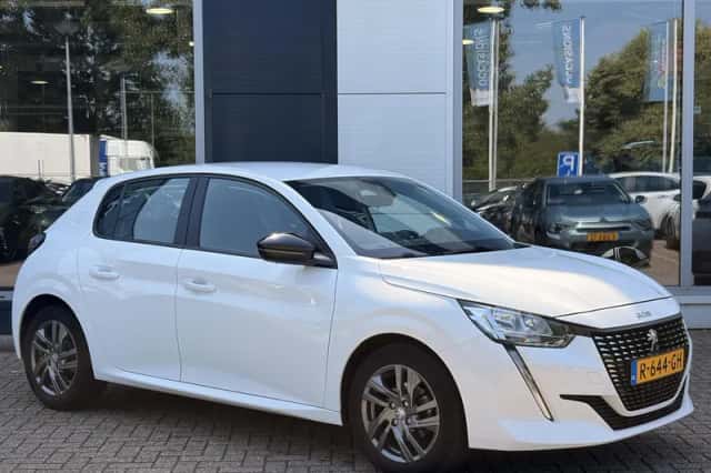 Peugeot 208 (2022) thumbnail 2