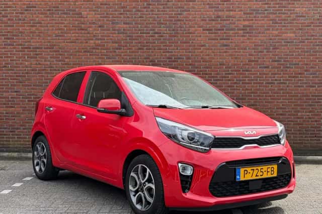 Kia Picanto (2022) thumbnail 2