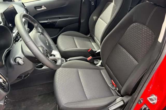 Kia Picanto (2022) thumbnail 15