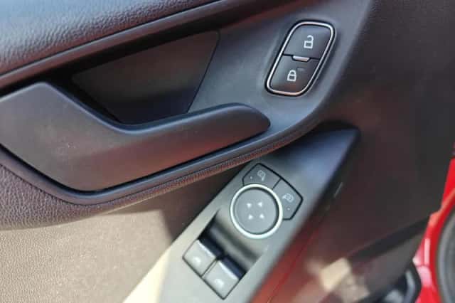 Ford Fiesta (2020) thumbnail 21