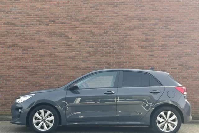 Kia Rio (2021) thumbnail 2