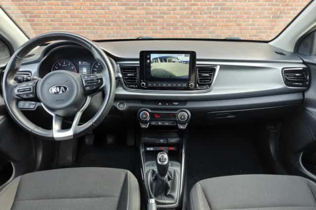 Kia Rio (2021) thumbnail 11