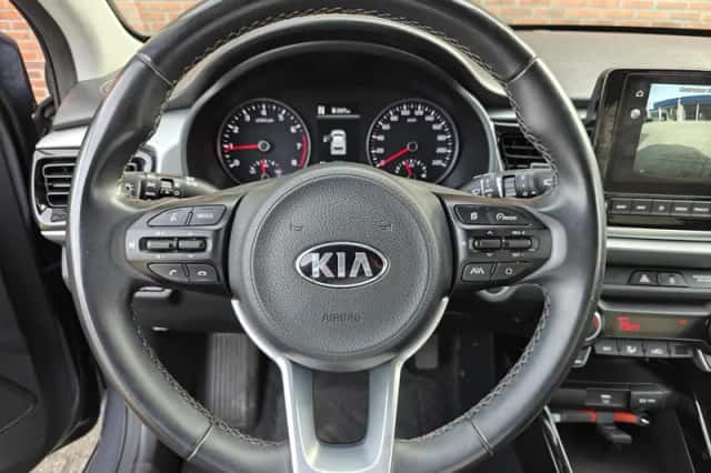 Kia Rio (2021) thumbnail 12