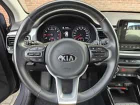 Kia Rio (2021) thumbnail 12