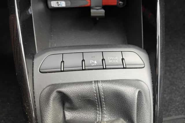 Kia Rio (2021) thumbnail 22