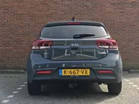 Kia Rio (2021) thumbnail 4
