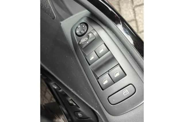 Peugeot 2008 (2019) thumbnail 19