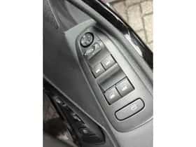 Peugeot 2008 (2019) thumbnail 19
