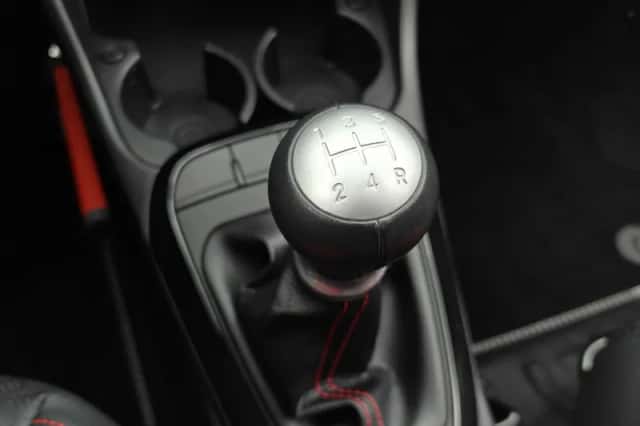Kia Picanto (2024) thumbnail 21
