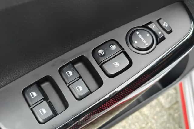 Kia Picanto (2024) thumbnail 22