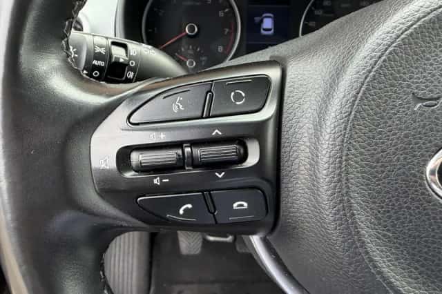 Kia Stonic (2018) thumbnail 19