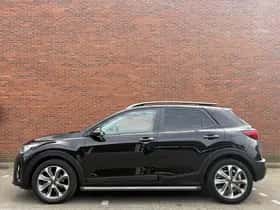 Kia Stonic (2018) thumbnail 4