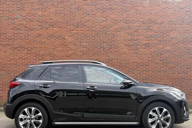 Kia Stonic (2018) thumbnail 5