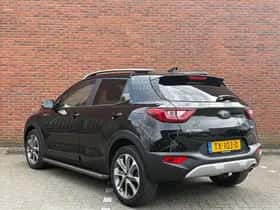 Kia Stonic (2018) thumbnail 7