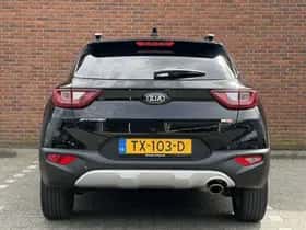 Kia Stonic (2018) thumbnail 8
