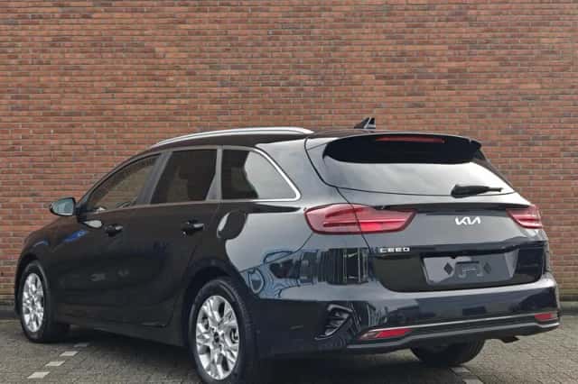 Kia Ceed Sportswagon (2025) thumbnail 4