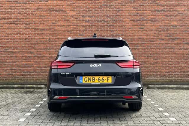Kia Ceed Sportswagon (2024) thumbnail 5