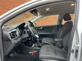 Kia Ceed Sportswagon (2024) thumbnail 9