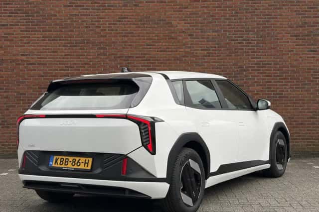 Kia EV4 (2026) thumbnail 6