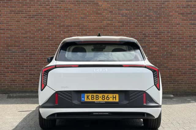 Kia EV4 (2026) thumbnail 8