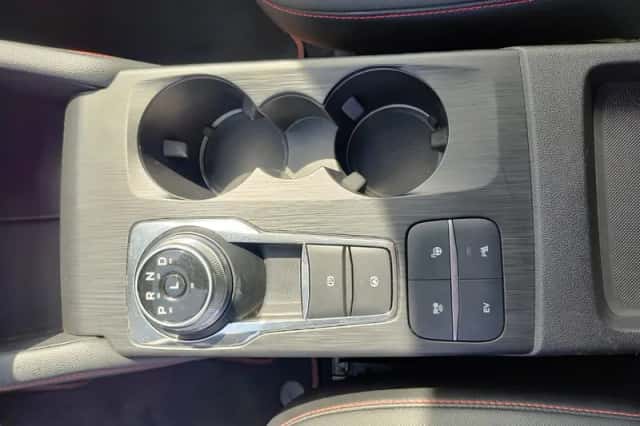 Ford Kuga (2023) thumbnail 18