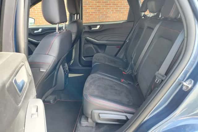 Ford Kuga (2023) thumbnail 9