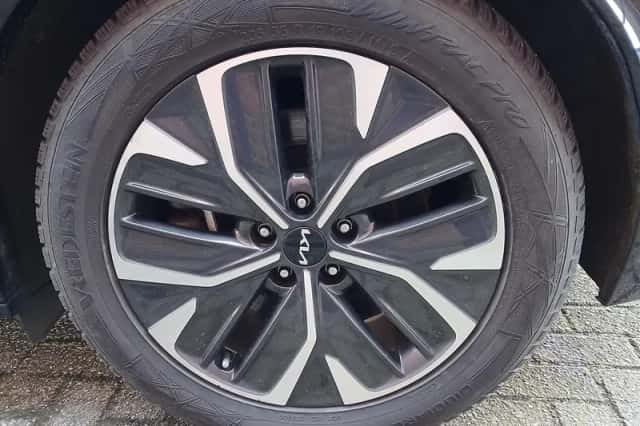 Kia EV6 (2021) thumbnail 15