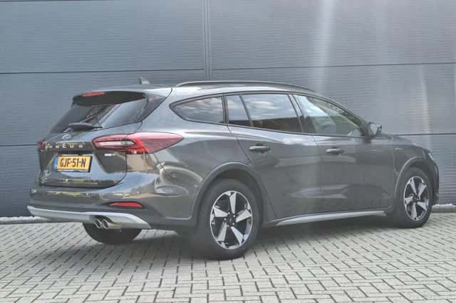 Ford Focus (2024) thumbnail 6
