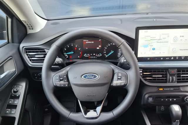 Ford Focus (2024) thumbnail 10