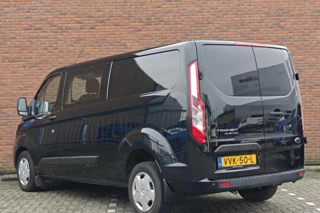 Ford Transit Custom (2023) thumbnail 3