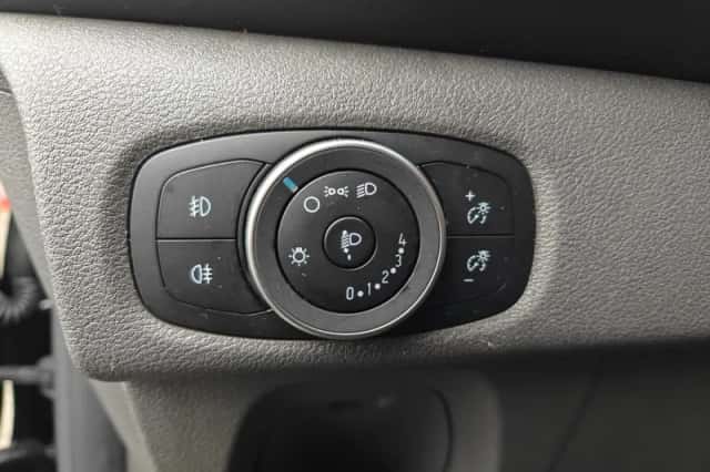 Ford Transit Custom (2023) thumbnail 25