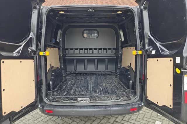 Ford Transit Custom (2023) thumbnail 5