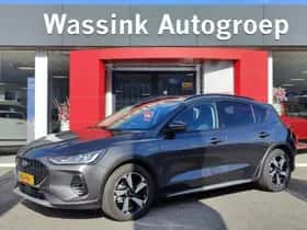 Ford Focus (2024) thumbnail 2
