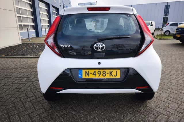 Toyota Aygo (2021) thumbnail 18