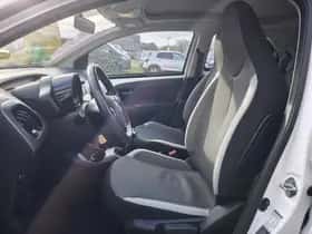 Toyota Aygo (2021) thumbnail 7