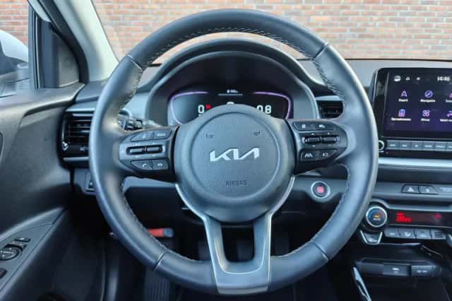 Kia Stonic (2025) thumbnail 14