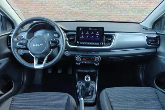 Kia Stonic (2025) thumbnail 16