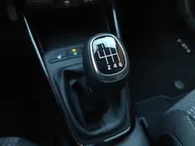 Kia Stonic (2025) thumbnail 24