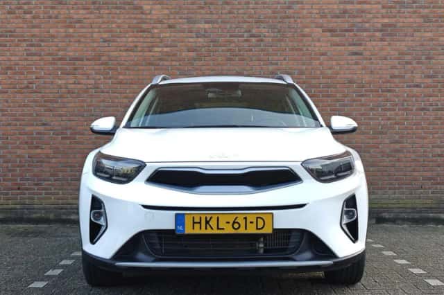 Kia Stonic (2025) thumbnail 8