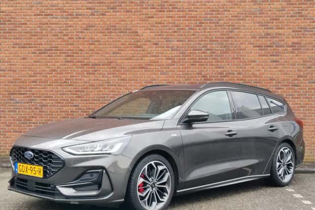 Ford Focus (2024) thumbnail 3