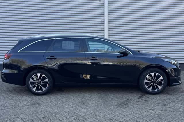 Kia Ceed Sportswagon (2025) thumbnail 8